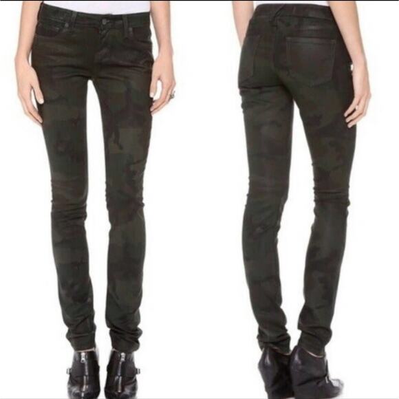 Elizabeth and James Textile camo print skinny jeans size 26 - Picture 2 of 8
